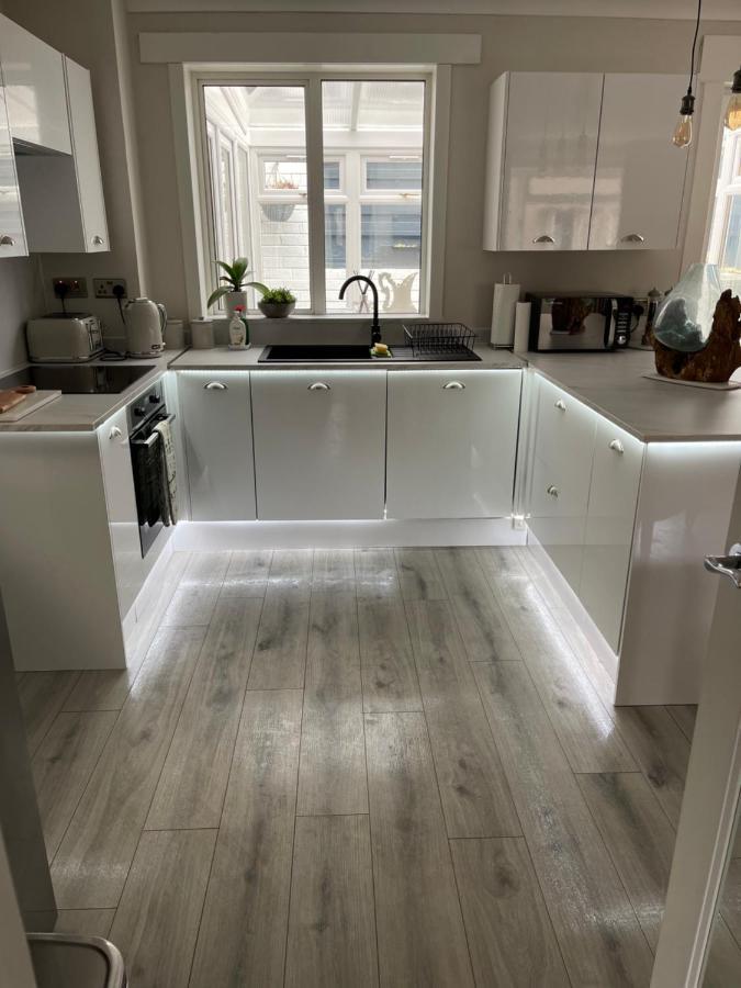 Lovely 2 Bed House In Питлохри Экстерьер фото